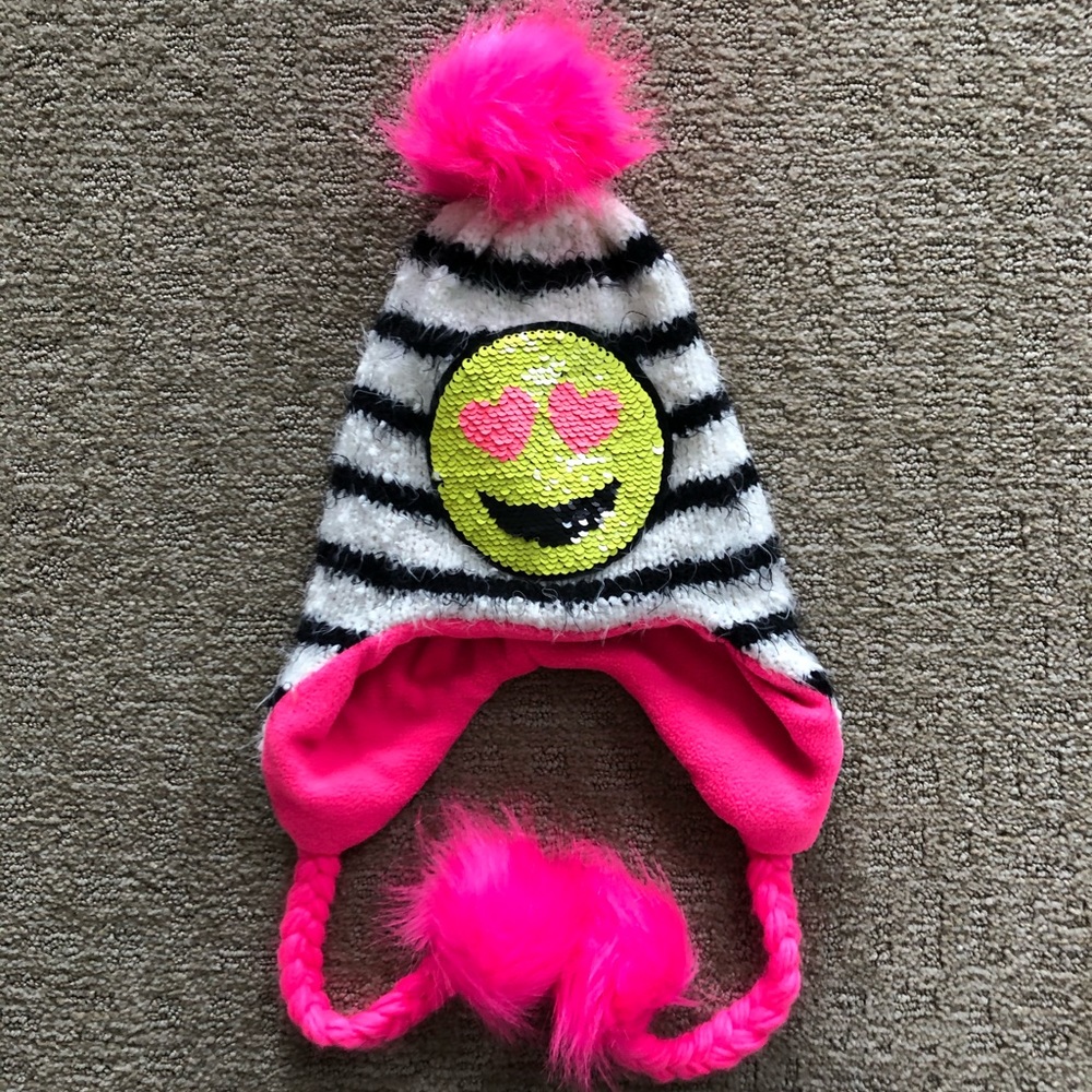 Justice hat sequence NWT